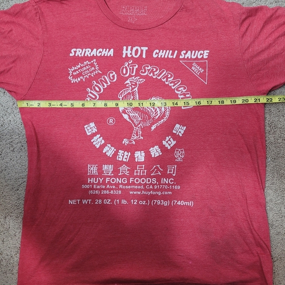 Sriracha L T-Shirt - Picture 6 of 6